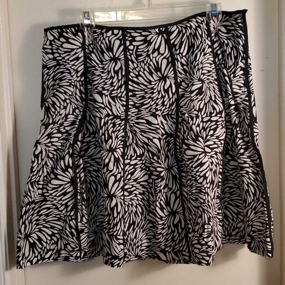 Nine West skirt